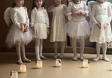 Jasełka i warsztaty świąteczne w przedszkolu